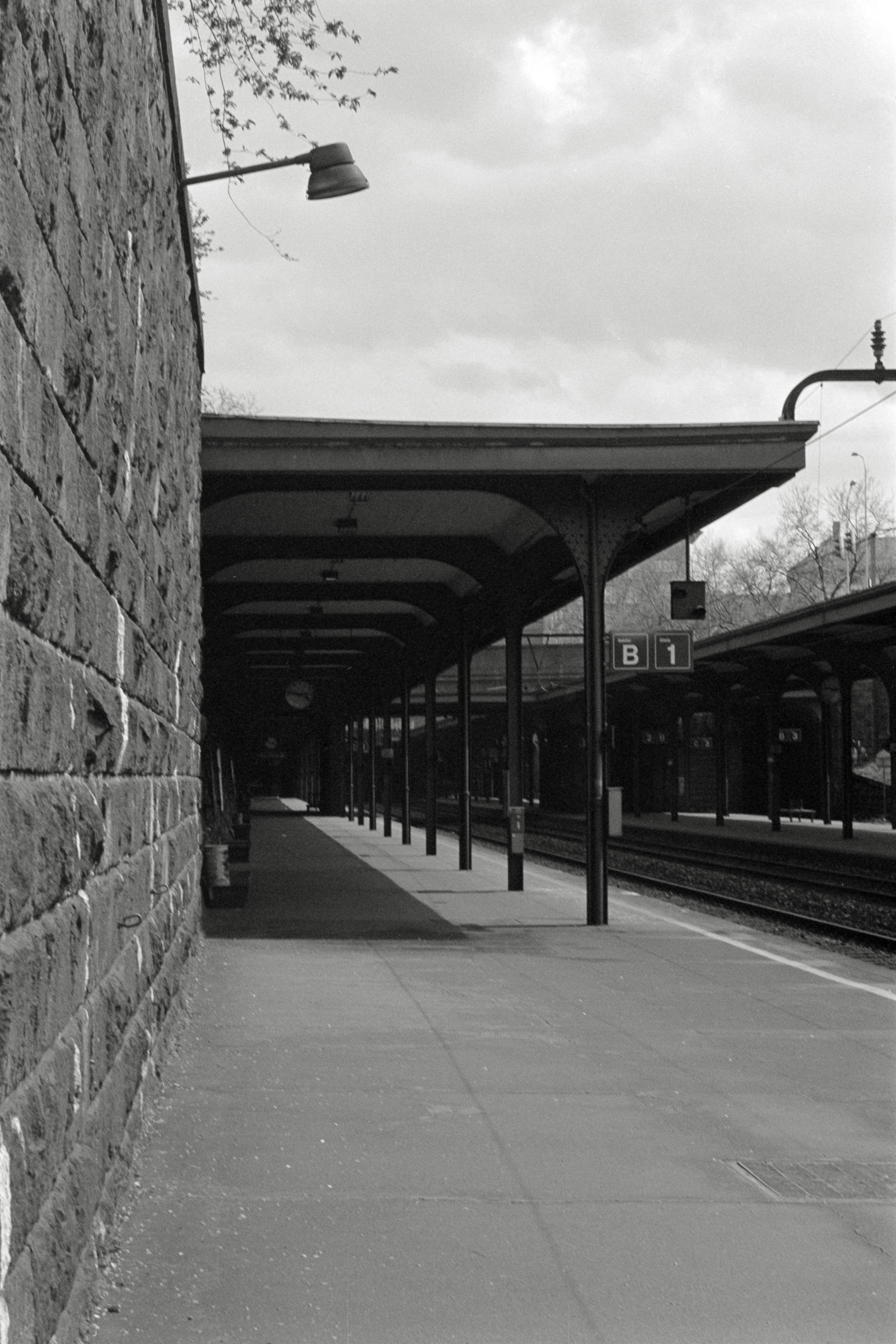 AHP F1992 04 002 sc250507 img32 NLP